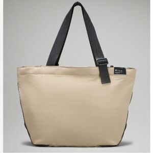 Lululemon bag
